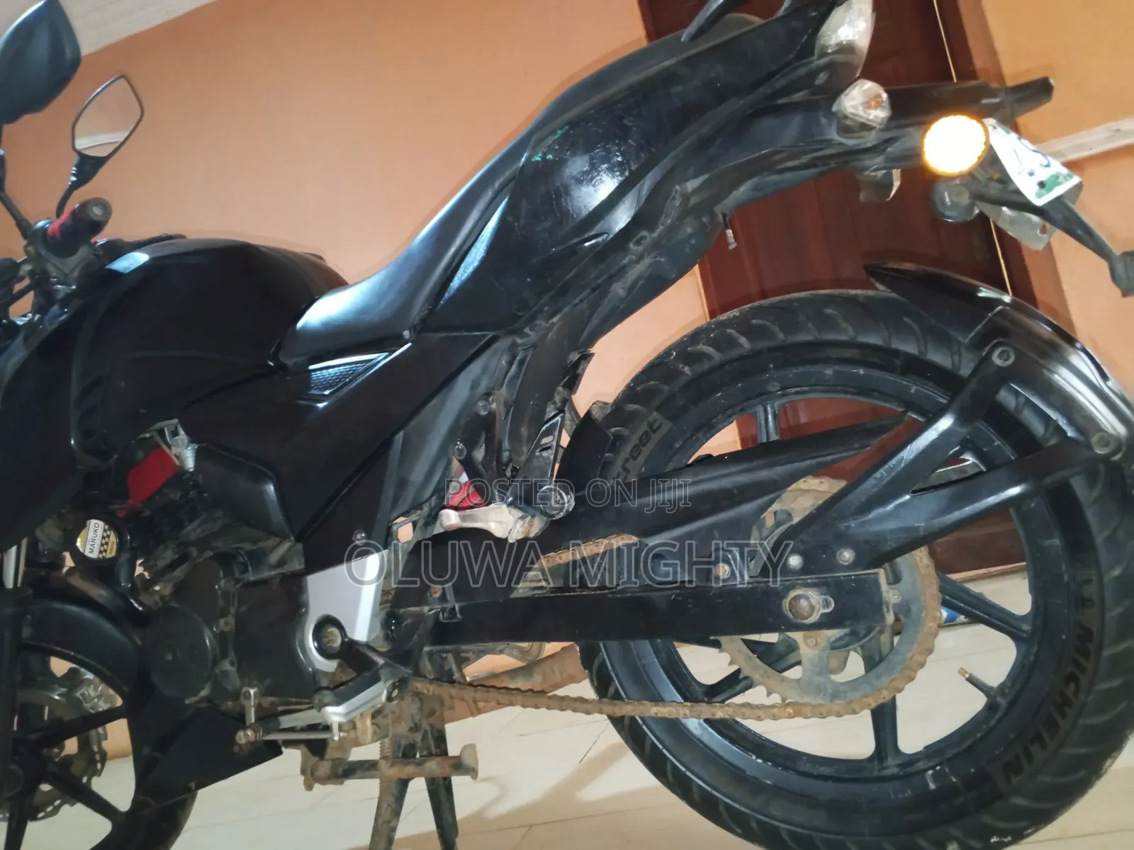 TVS Apache 160 4V 2019 Black
