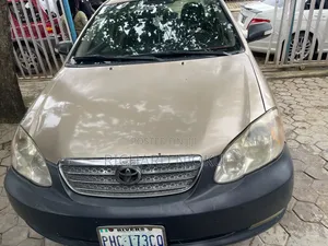 Toyota Corolla CE 2006 Gold