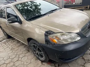 Toyota Corolla CE 2006 Gold