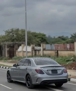 Mercedes-Benz C400 2016 Gray