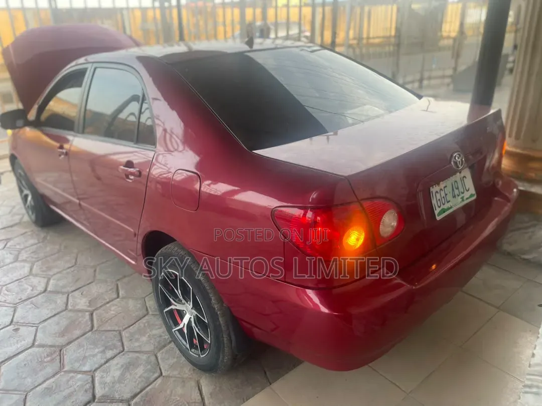 Toyota Corolla LE 2004 Red