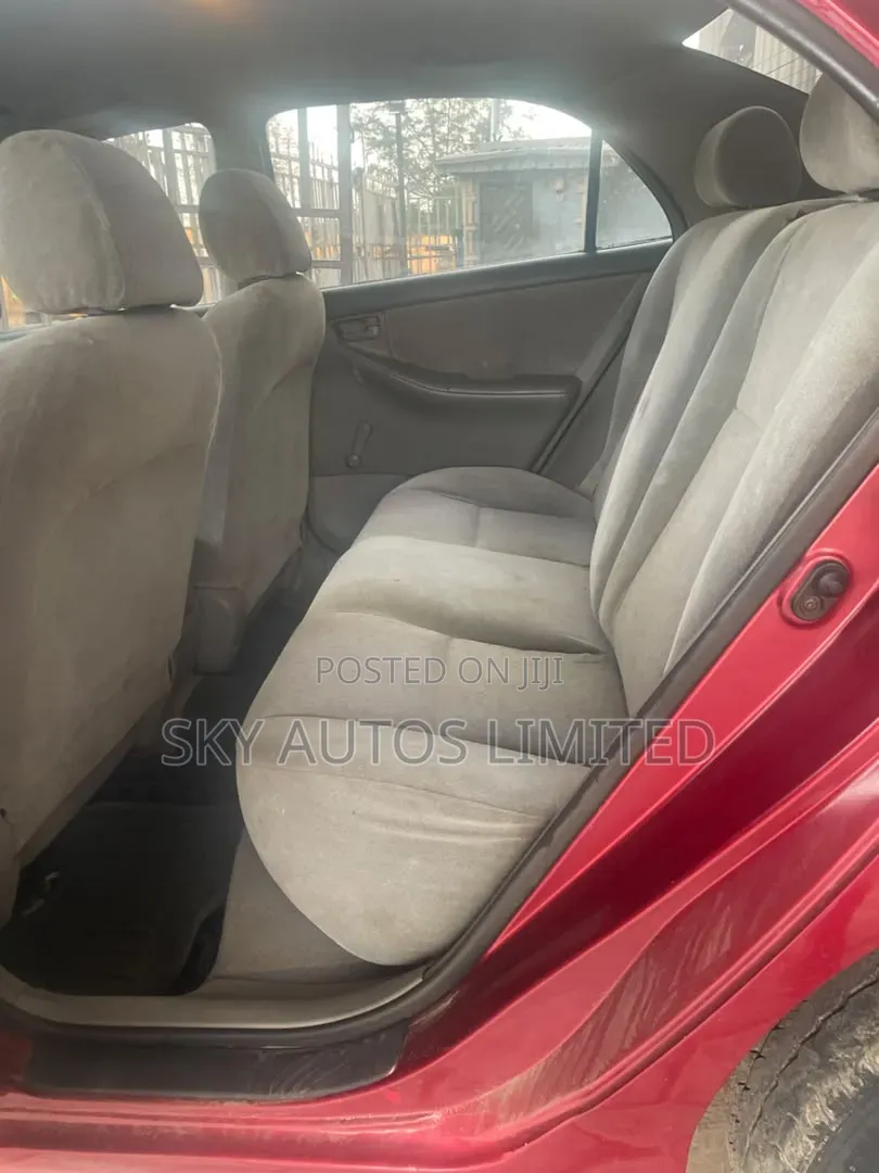 Toyota Corolla LE 2004 Red