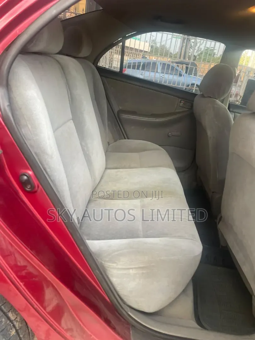 Toyota Corolla LE 2004 Red