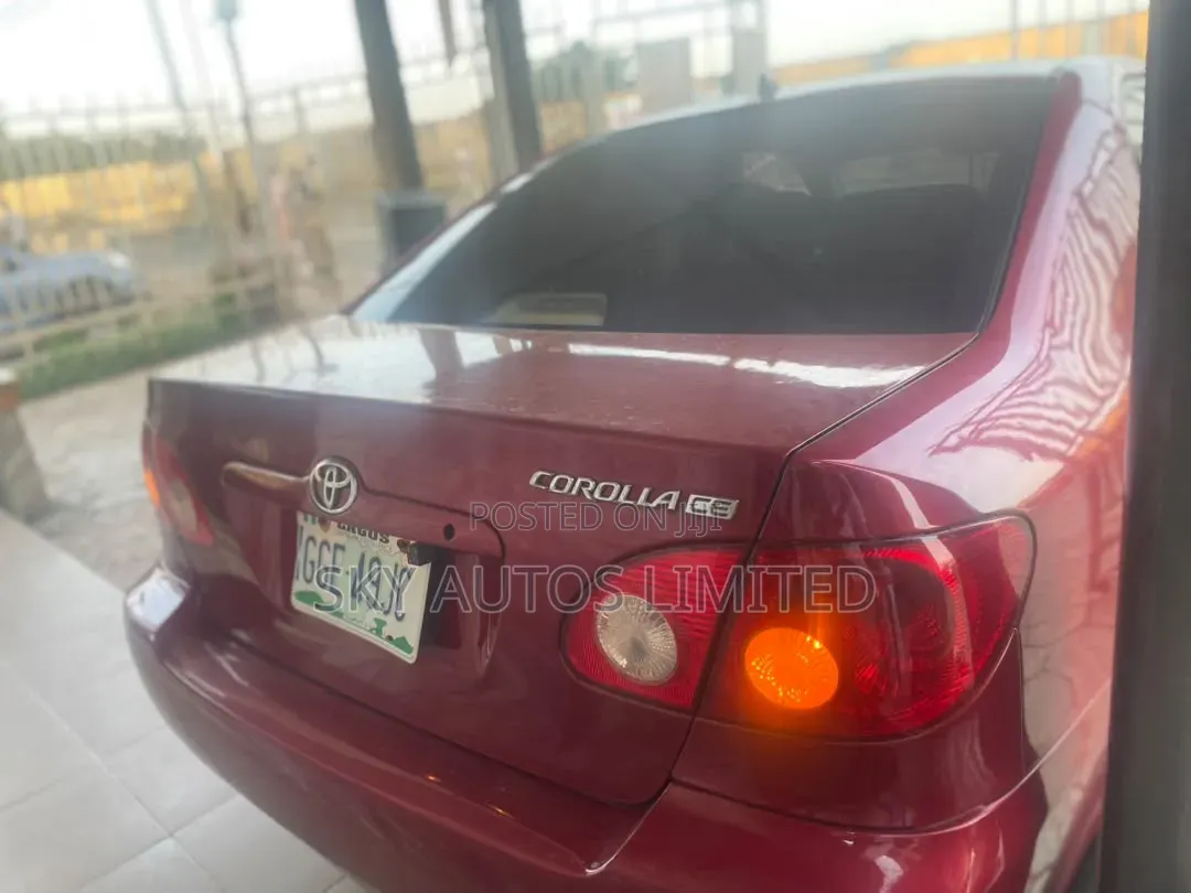 Toyota Corolla LE 2004 Red