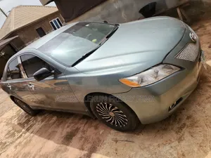 Toyota Camry SE 4dr Sedan (2.4L 4cyl 5A) 2009 Blue