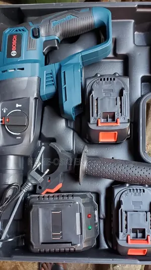 BOSCH Cordless Hammer Drill Kit - Brushless