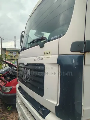 Man Truck Head for Sale! 6 Tyres 1997 White Direct Tokunbo
