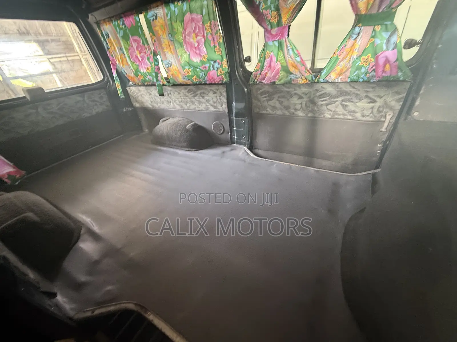 Mitsubishi L300 2007 Green
