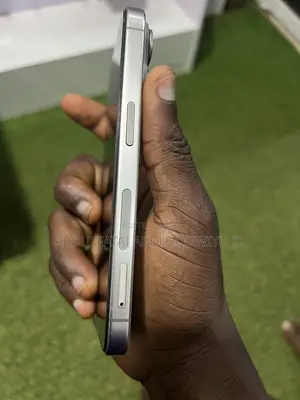 Apple iPhone 15 Pro 128 GB Silver