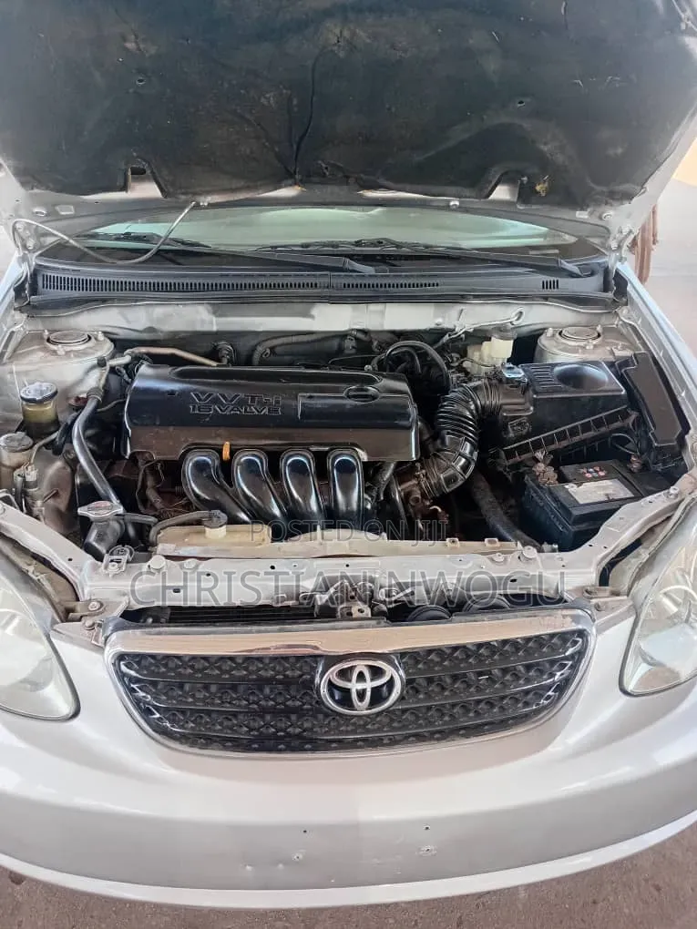 Toyota Corolla 2005 Silver