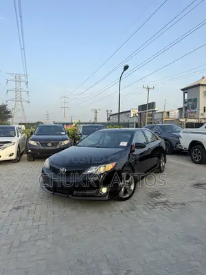 Toyota Camry SE V6 4dr Sedan (3.5L 6cyl 6A) 2012 Black