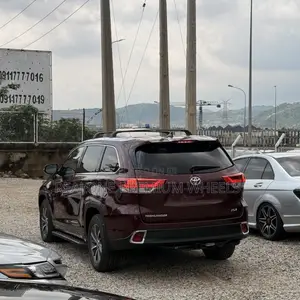 Toyota Highlander 2017 Burgundy