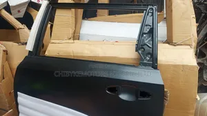 Back Door Left for Toyota Highlander 2015 / 2019