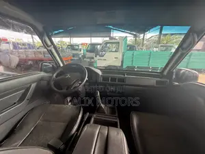 Mitsubishi L300 2010 White