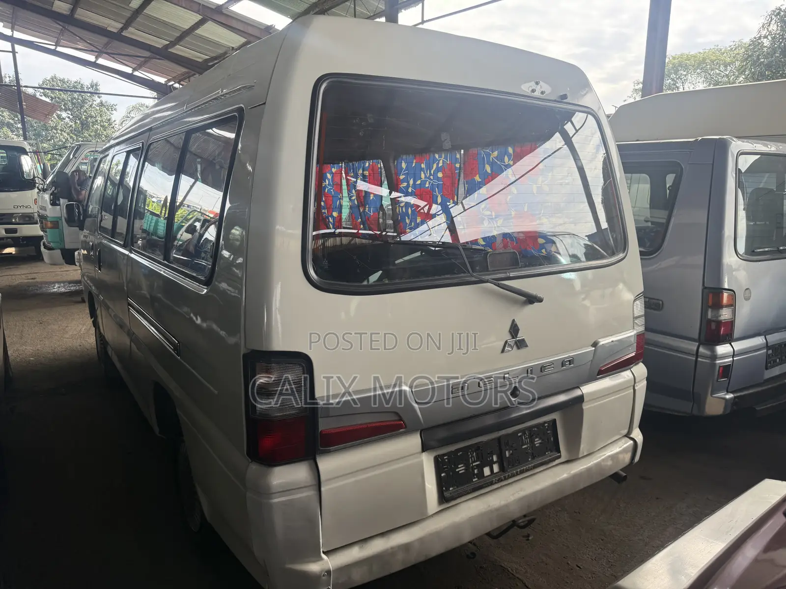 Mitsubishi L300 2010 White