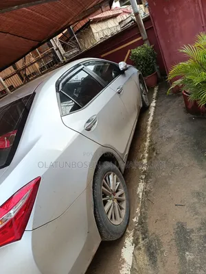 Toyota Corolla Altis 2016 Silver