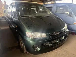 Hyundai Starex 2009 Green