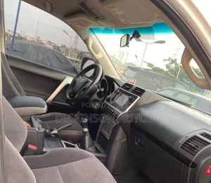 Toyota Land Cruiser Prado 2019 White