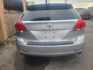 Toyota Venza Limited 2012 Silver