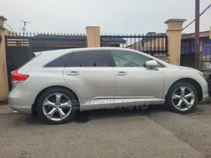 Toyota Venza Limited 2012 Silver