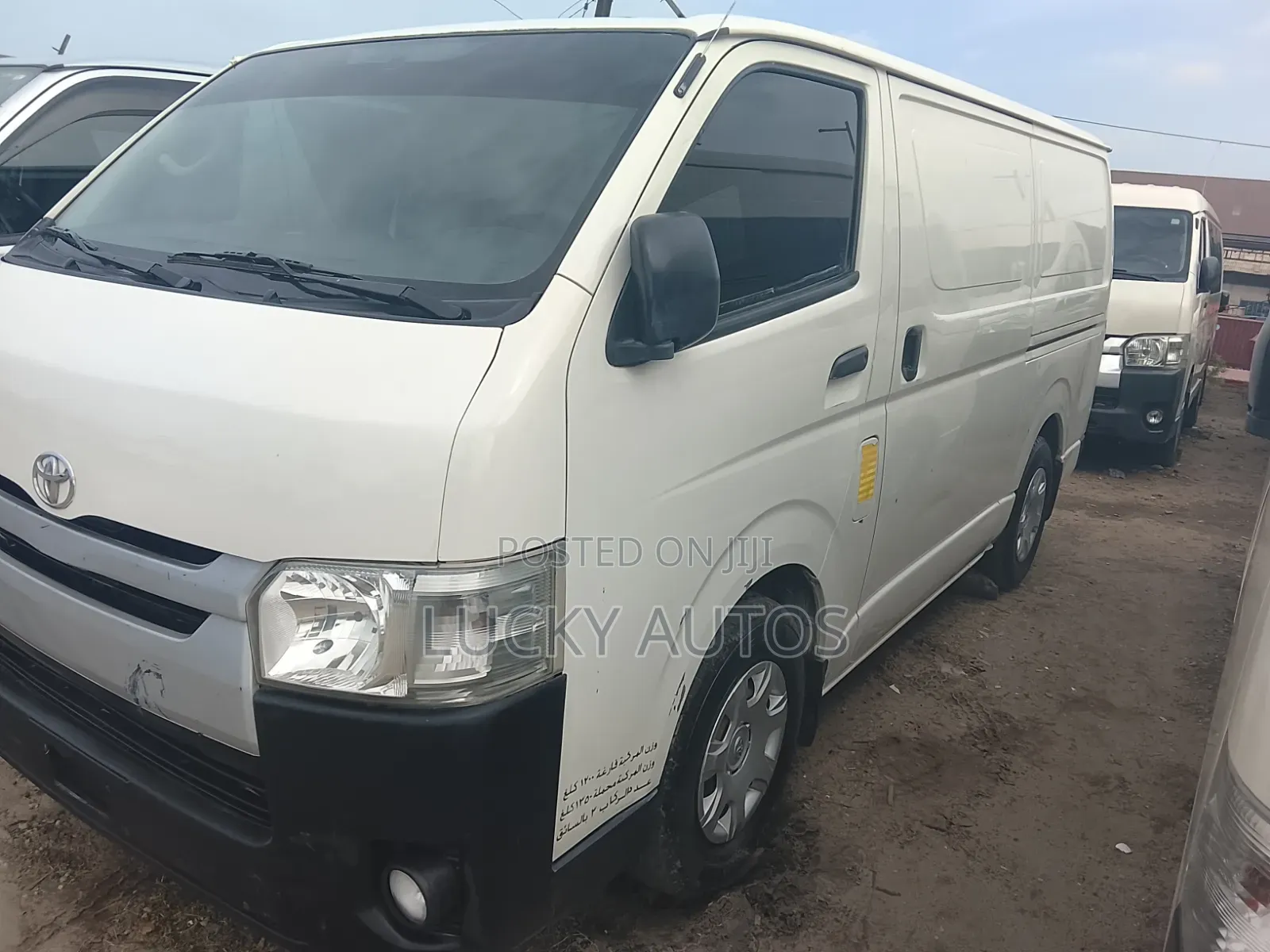 Toyota HiAce 2015 White
