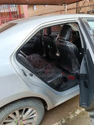 Toyota Corolla Altis 2016 Silver
