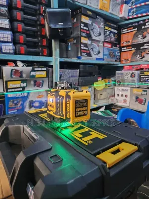 DEWALT 16 Lines Laser Level Kit - With Tripod Stand