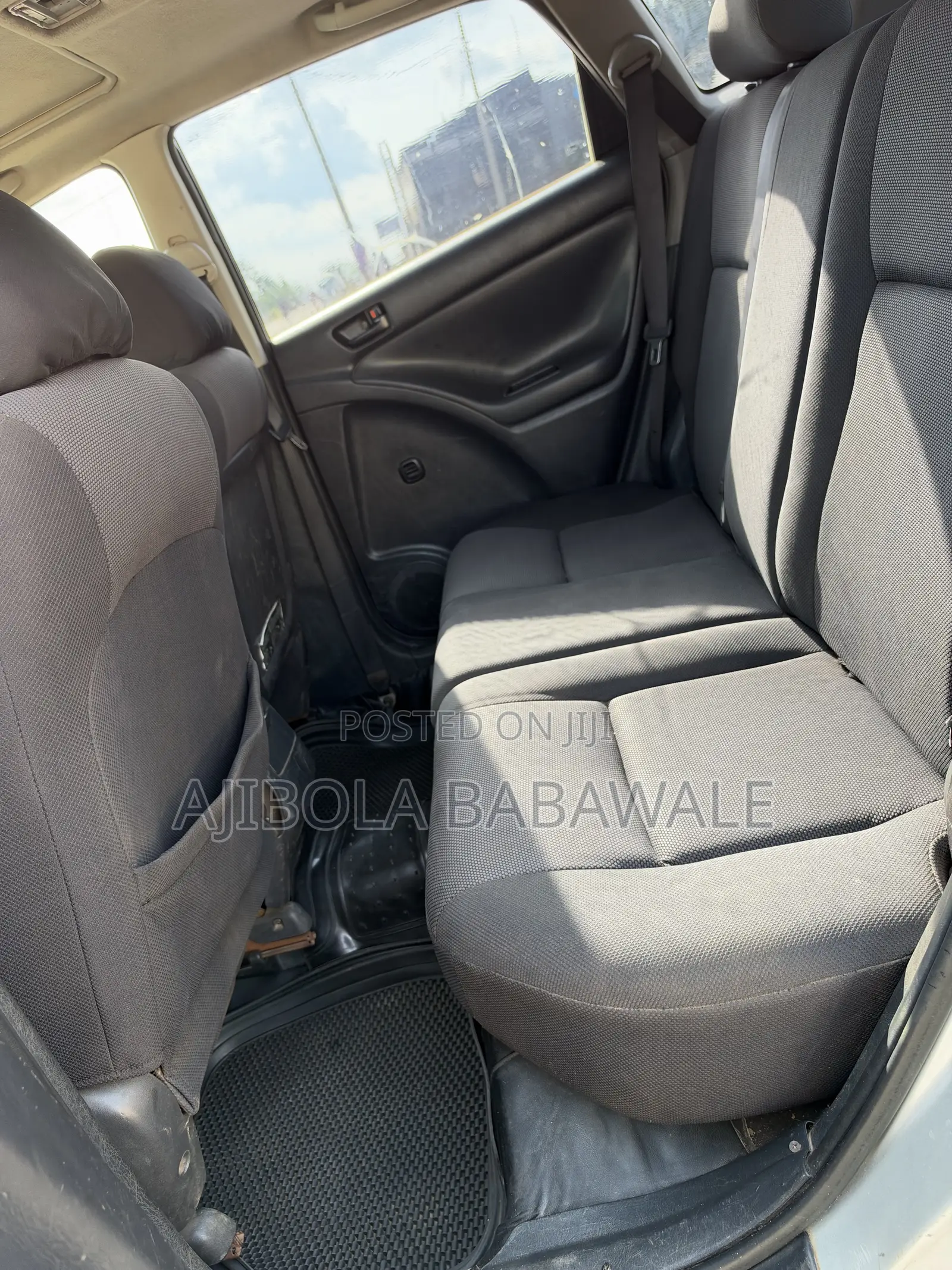 Pontiac Vibe 2005 Silver