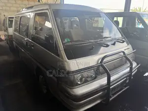 Mitsubishi L300 2006 Silver