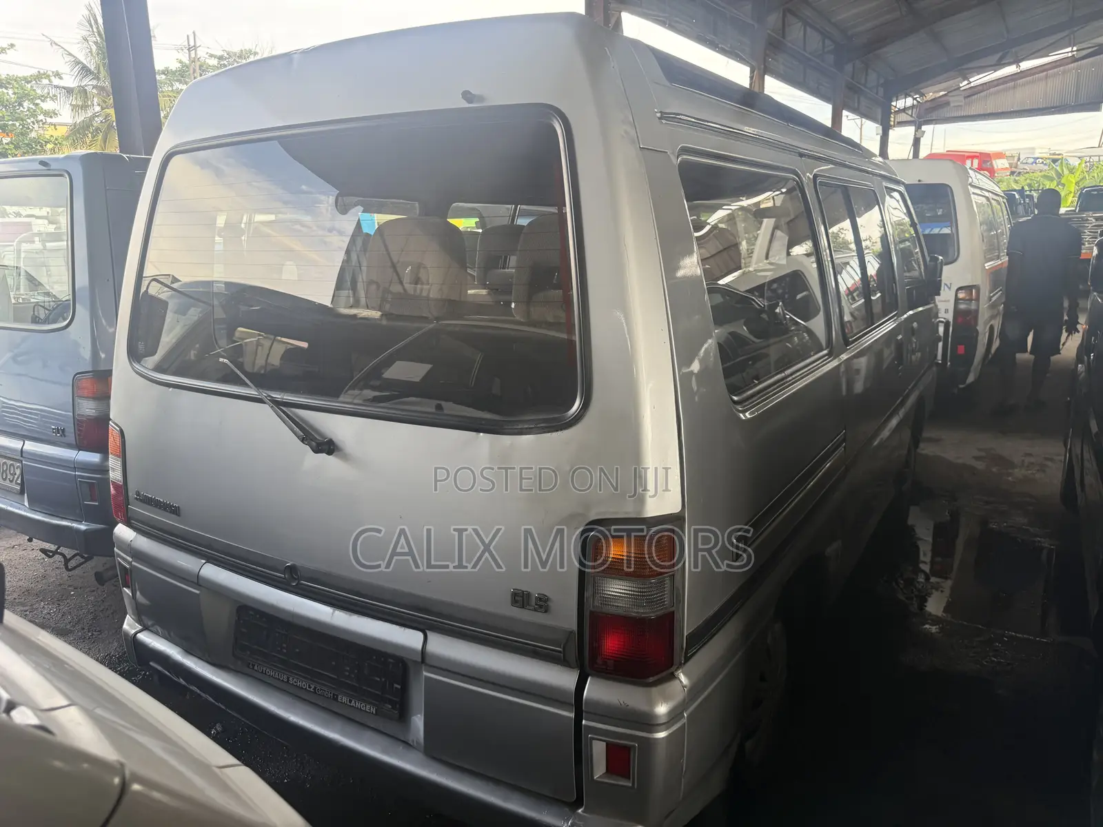Mitsubishi L300 2006 Silver
