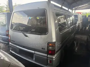 Mitsubishi L300 2006 Silver