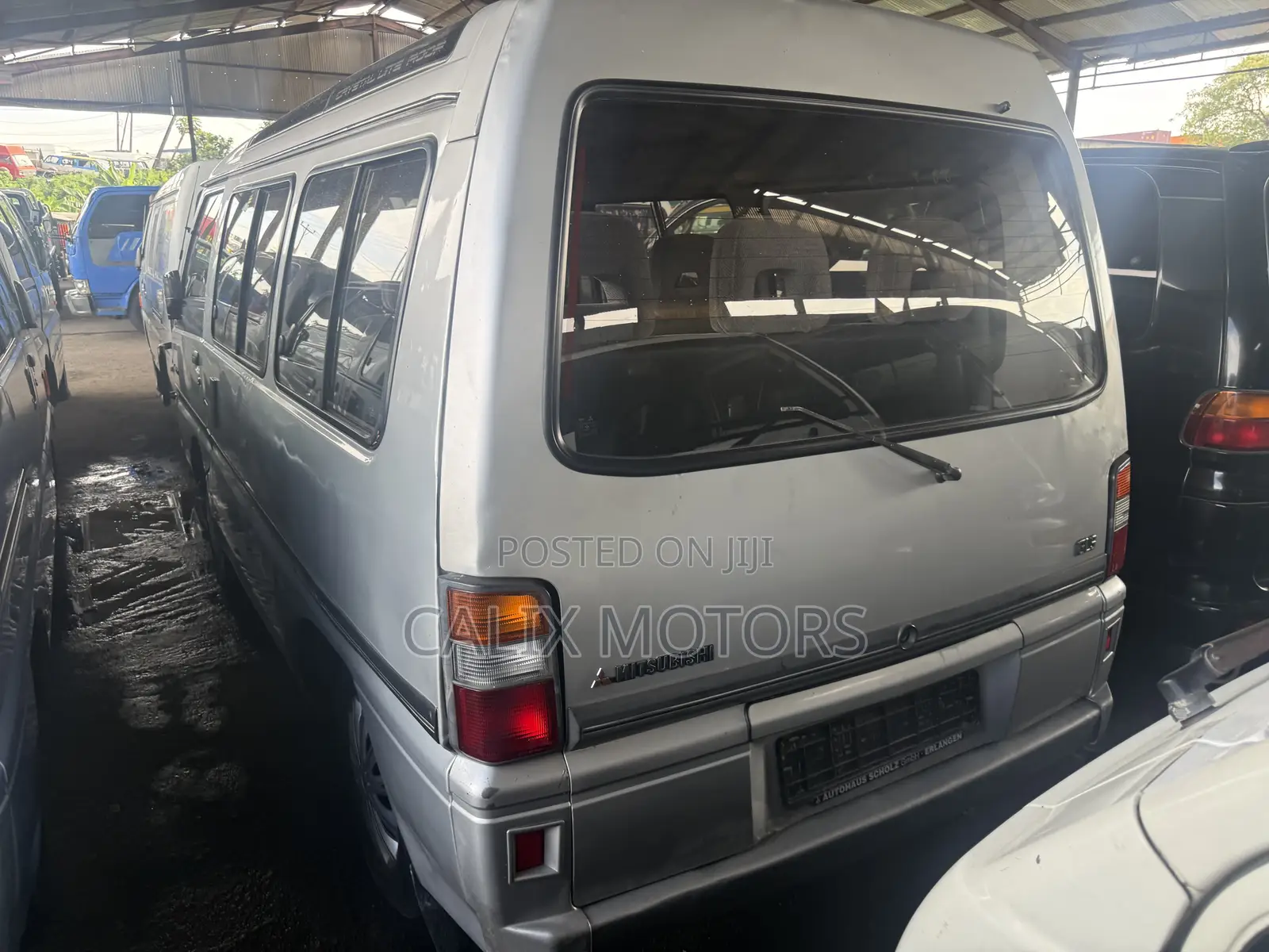 Mitsubishi L300 2006 Silver