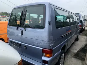 Volkswagen Transporter 2004 Blue