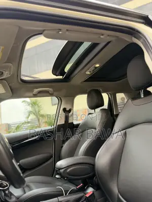 Mini Cooper 2017 Off white