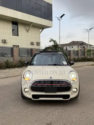 Mini Cooper 2017 Off white