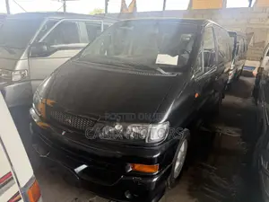 Mitsubishi L300 2007 Black