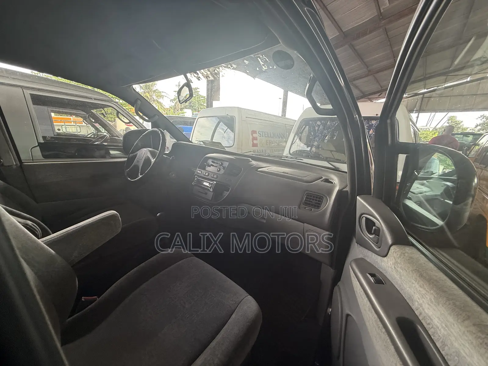Mitsubishi L300 2007 Black