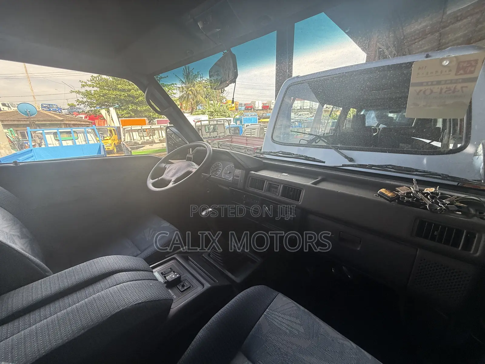 Mitsubishi L300 2008 Blue