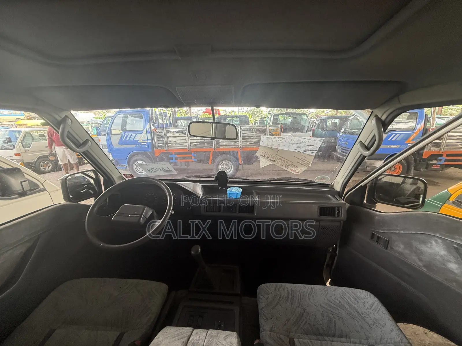Mitsubishi L300 2010 White