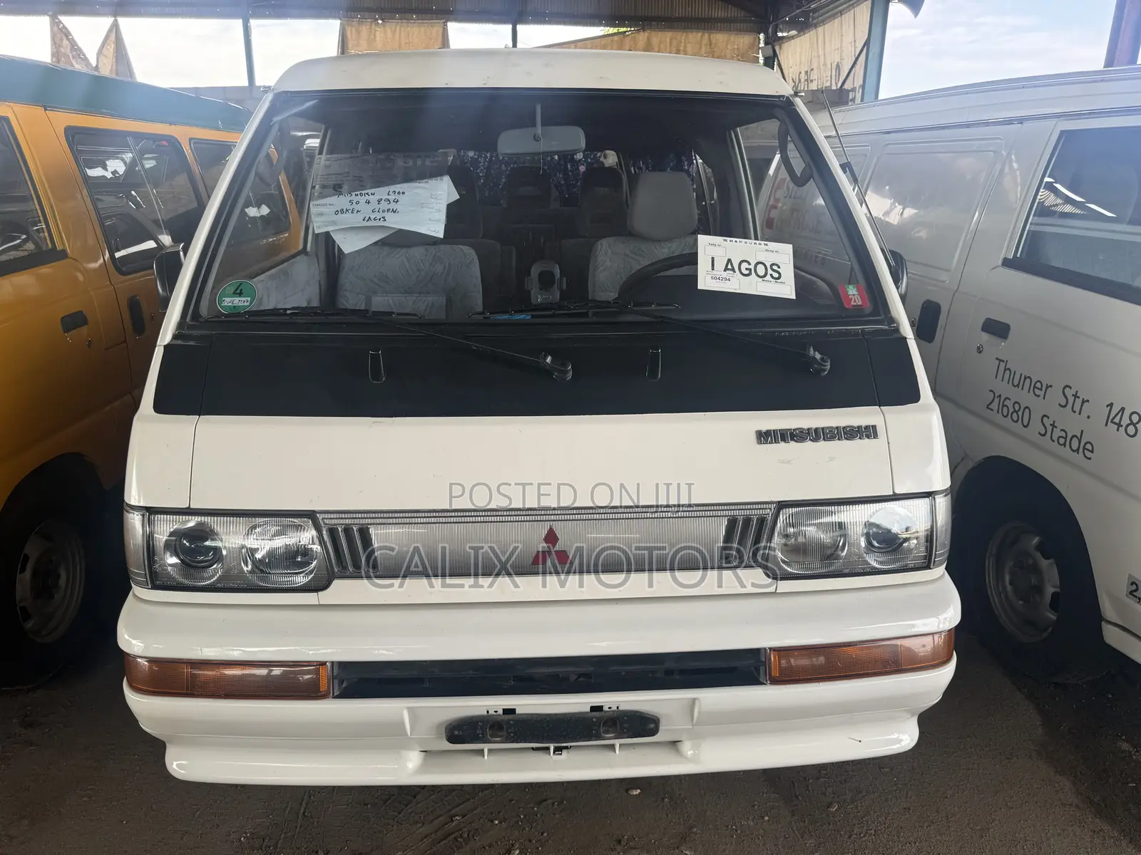 Mitsubishi L300 2010 White