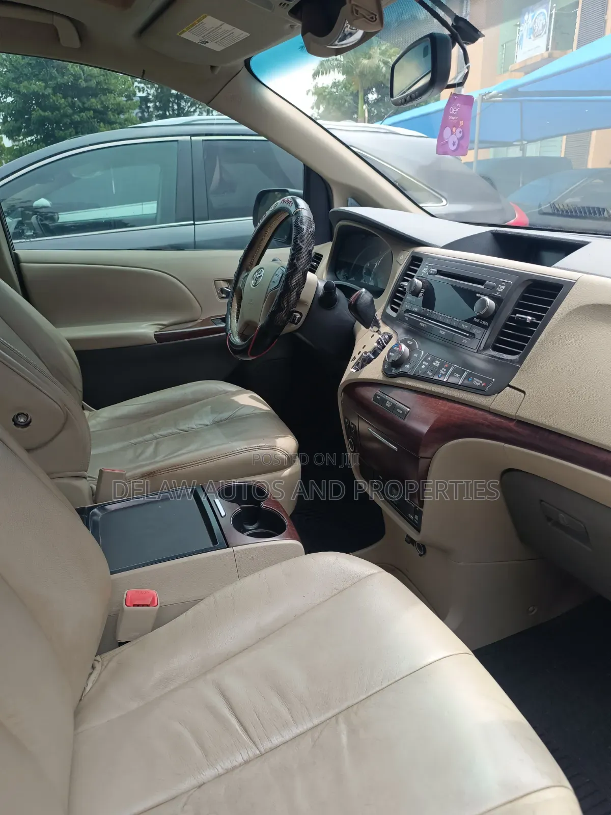 Toyota Sienna 2011 Black