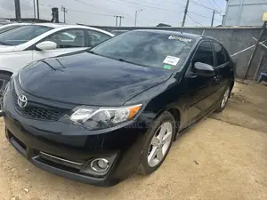 Toyota Camry SE 4dr Sedan (2.5L 4cyl 6A) 2013 Black