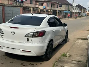 Mazda 3 2011 White