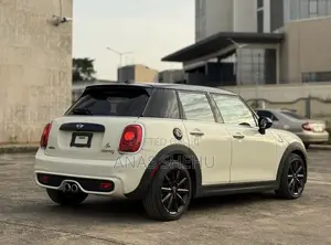 Mini Cooper 2017 White