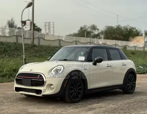 Mini Cooper 2017 White