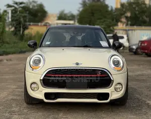 Mini Cooper 2017 White
