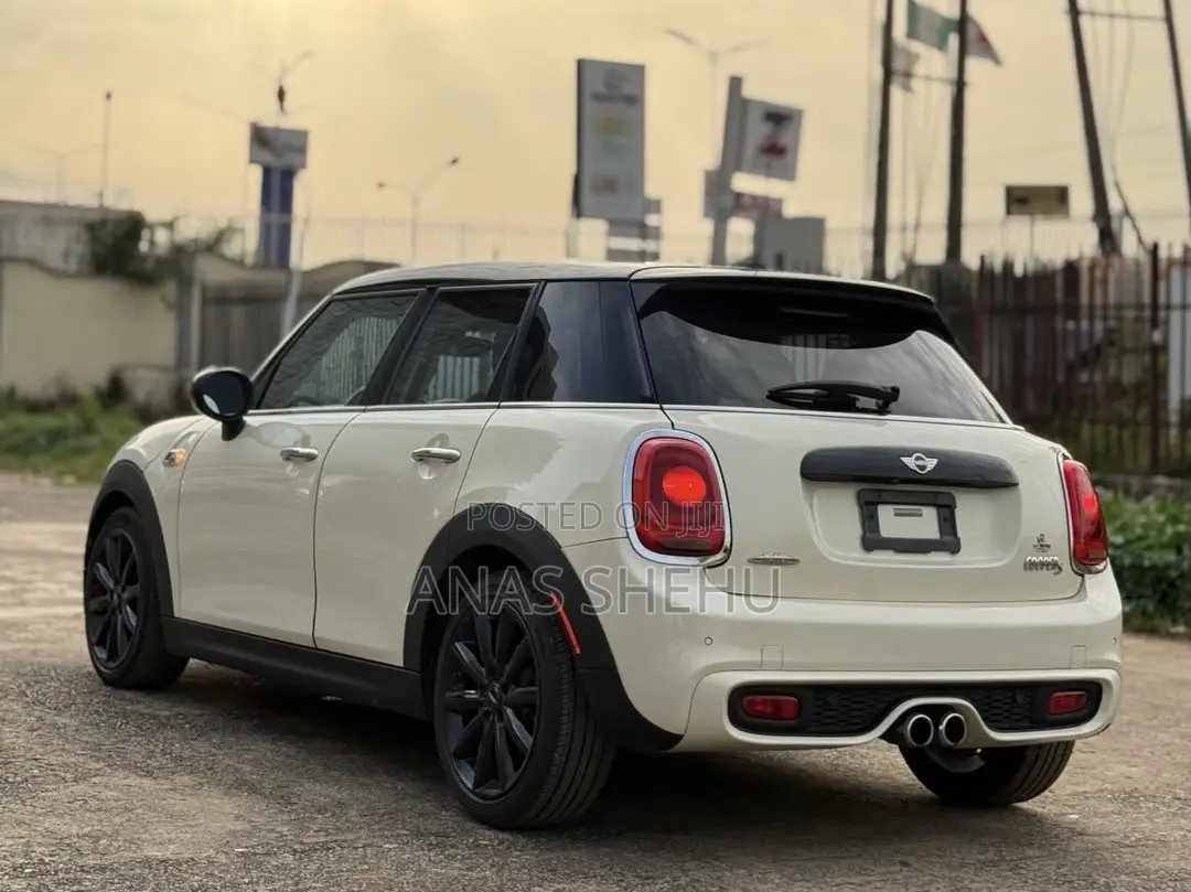 Mini Cooper 2017 White