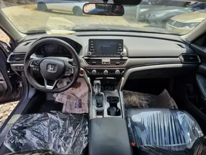 Honda Accord LX 2018 Gray