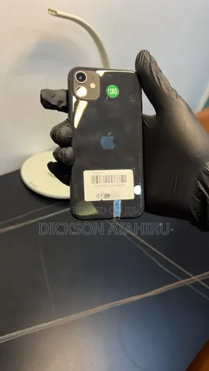 New Apple iPhone 11 128 GB Black