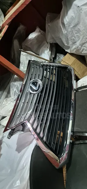 Complete Front Grille Rx 350 2018 Xle